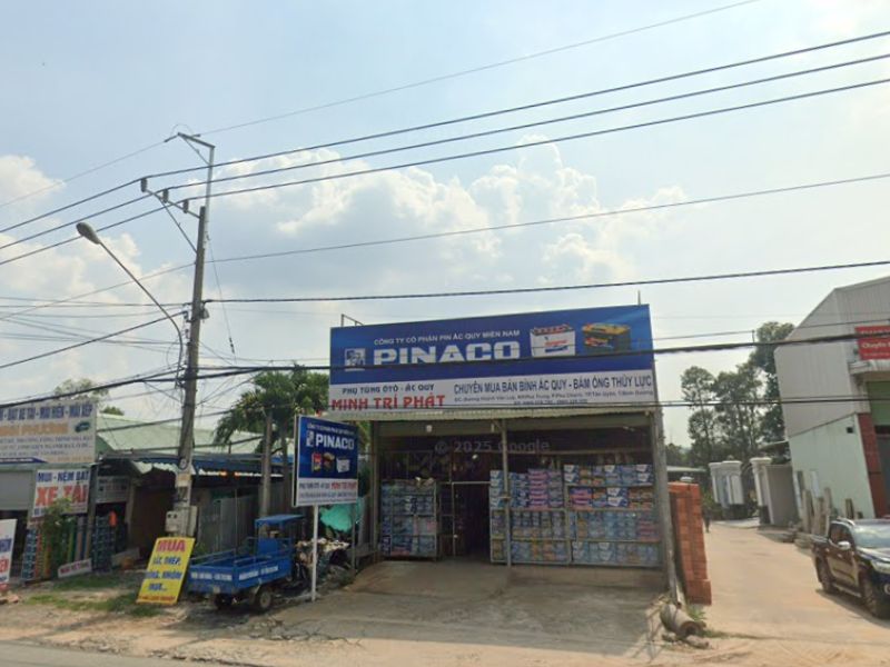 Cửa hàng phụ tùng ô tô Minh Trí Phát