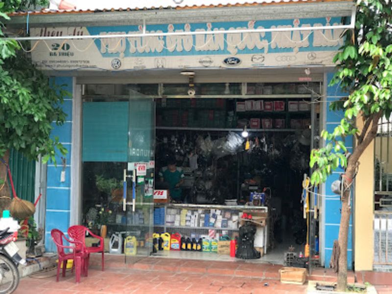 Cửa hàng phụ tùng ô tô Thanh Tú
