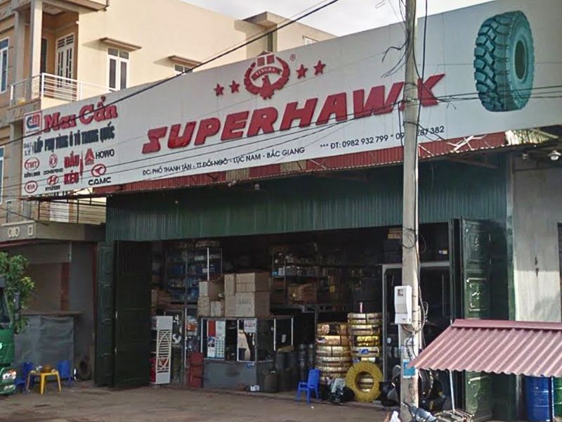 Gara ô tô Mai Cẩn cơ sở 1