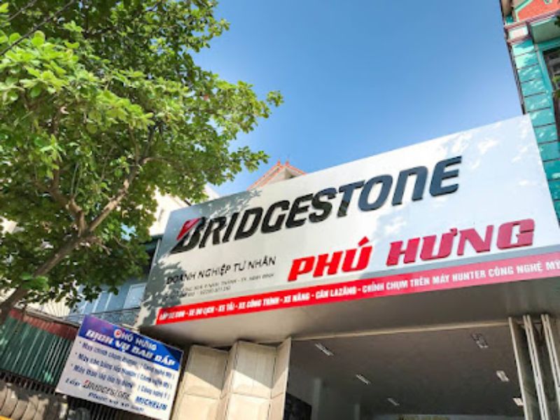 Lốp ô tô Ninh Bình Phú Hưng